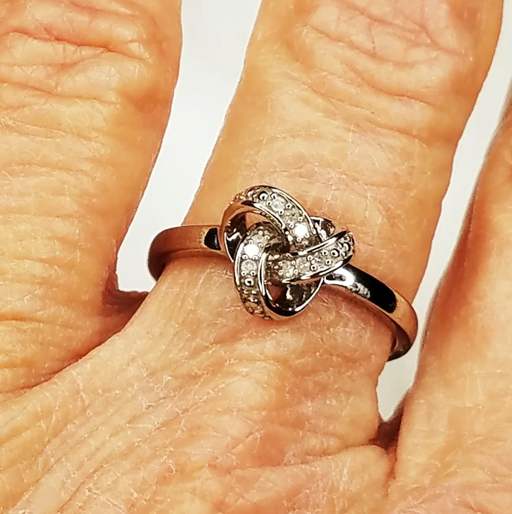 Diamond Love Knot Ring